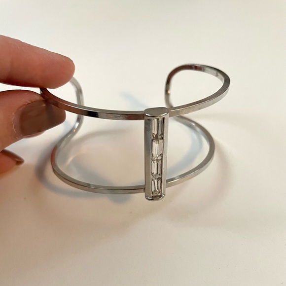 Bracelets - Picture 5 of 12